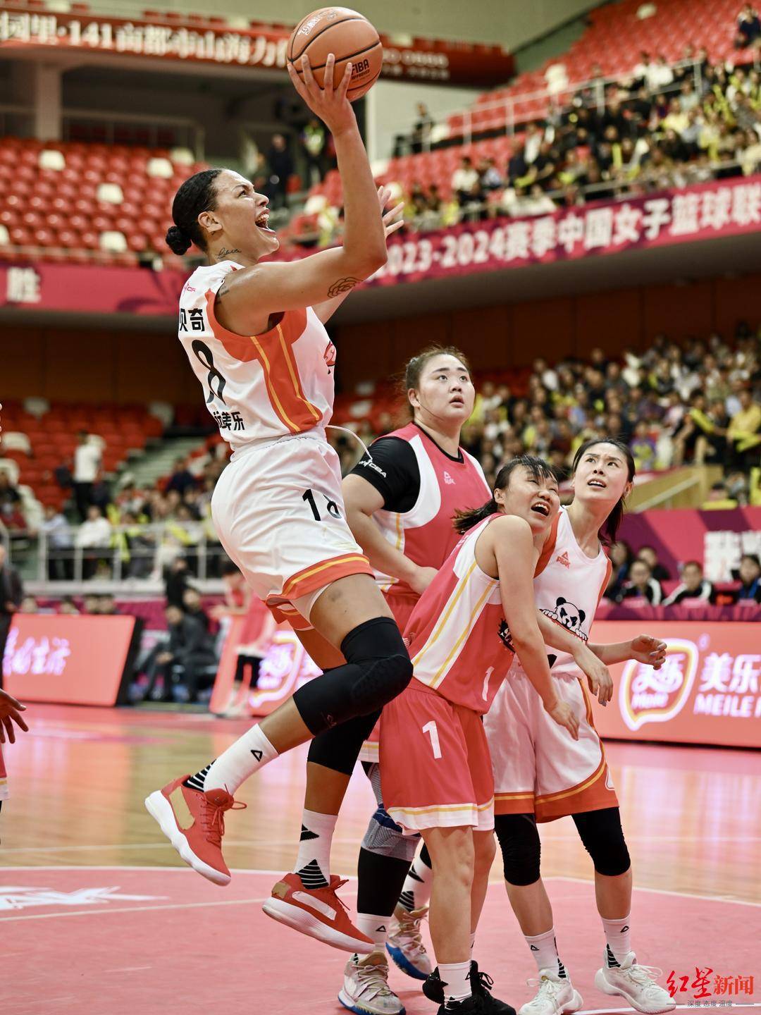 BRO血洗FLY,JackeyLove团战一打五强强对话半决赛,强势挺进下一轮 BRO血洗FLY,JackeyLove团战一打五强强对话半决赛,强势挺进下一轮