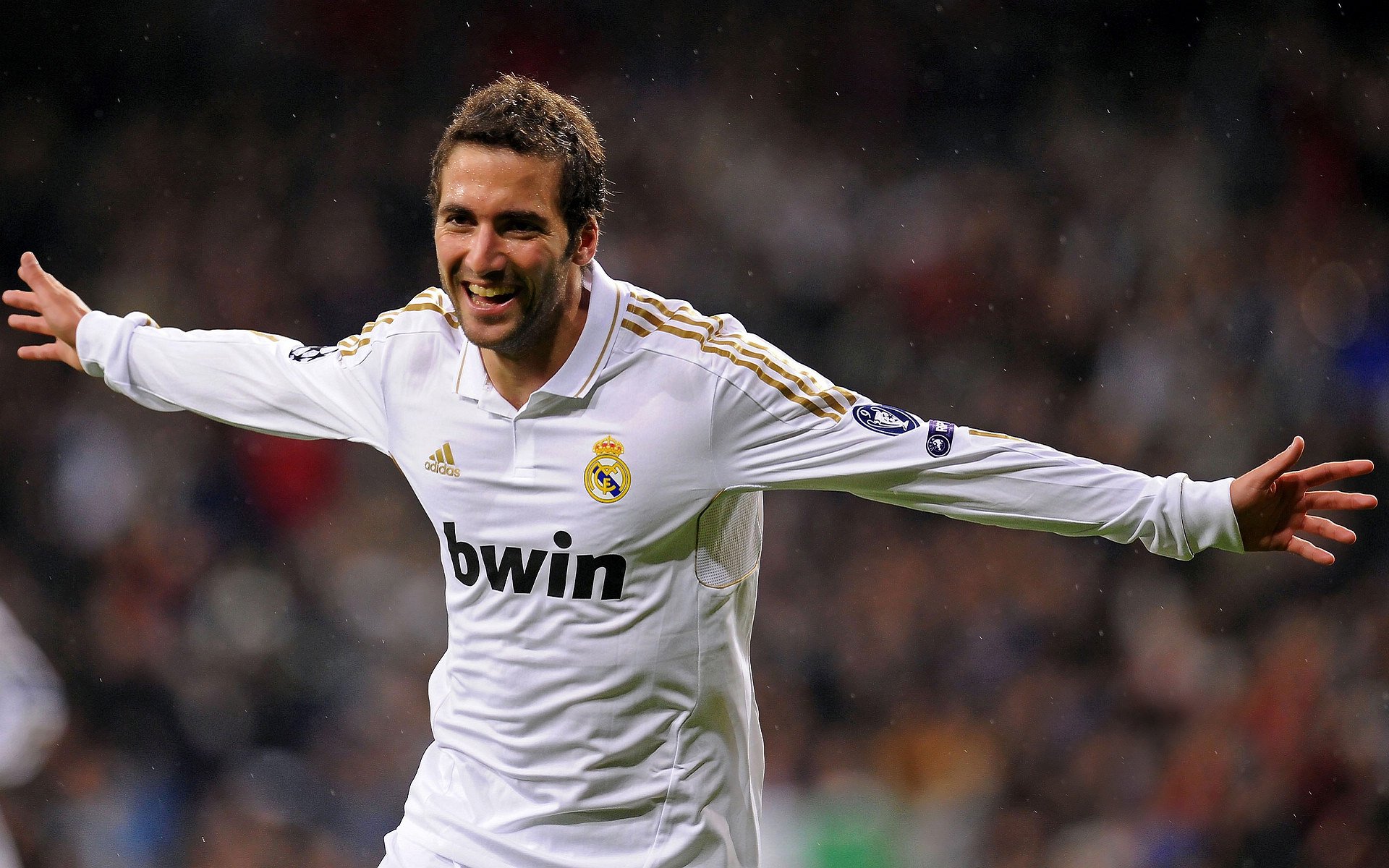 开云APP-黄黑之心撕裂夜空！多特95分钟绝杀改写德甲剧本