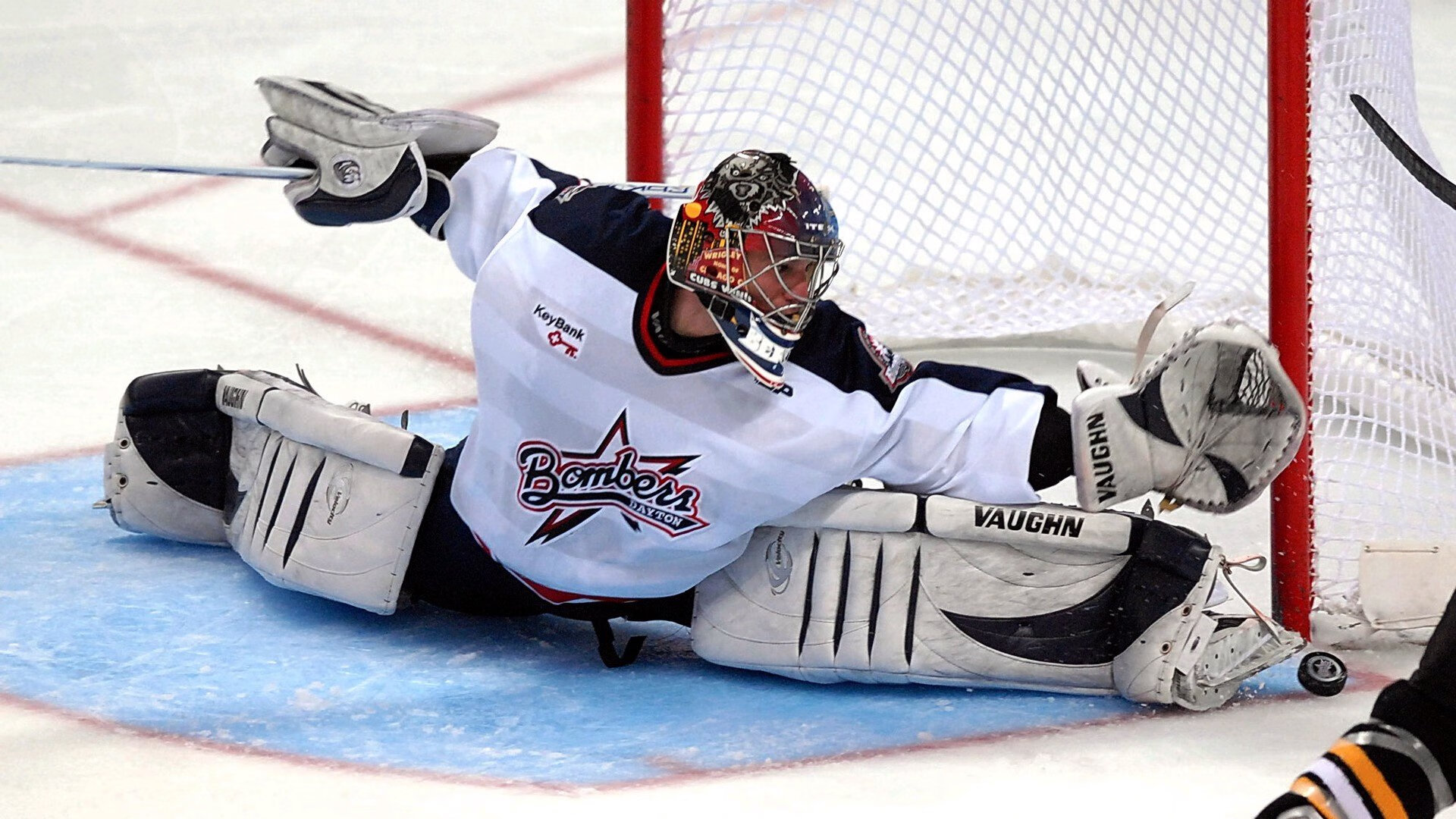 开云体育app-孤勇者的救赎，F1巴林揭幕战，罗德里戈如何扛起一支车队的希望